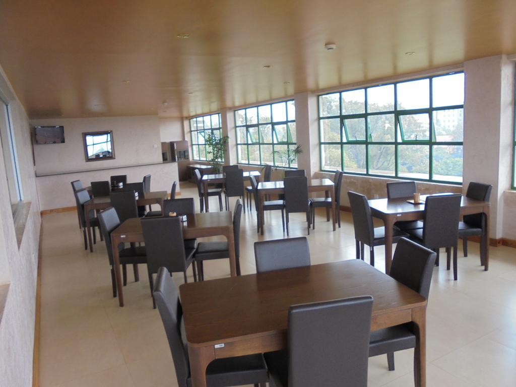 Golfview Serviced Apartments Nairobi Eksteriør billede